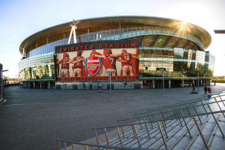 Ødegaard Goal and Raya Save Keep Arsenal Top After Brighton Test