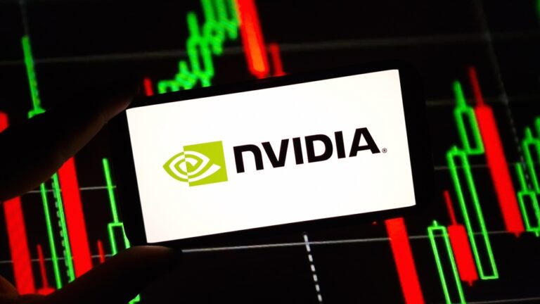 Trump Opens Door for Nvidia to Restart China Chip Sales