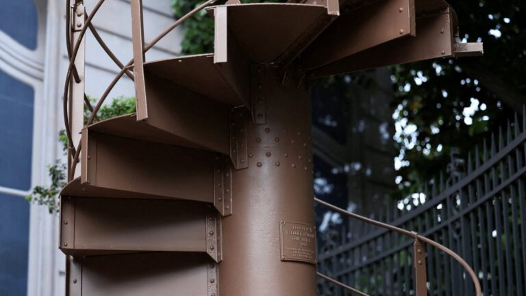 Eiffel Tower Staircase Sells for $500K Eiffel Tower Staircase Sells for $500K