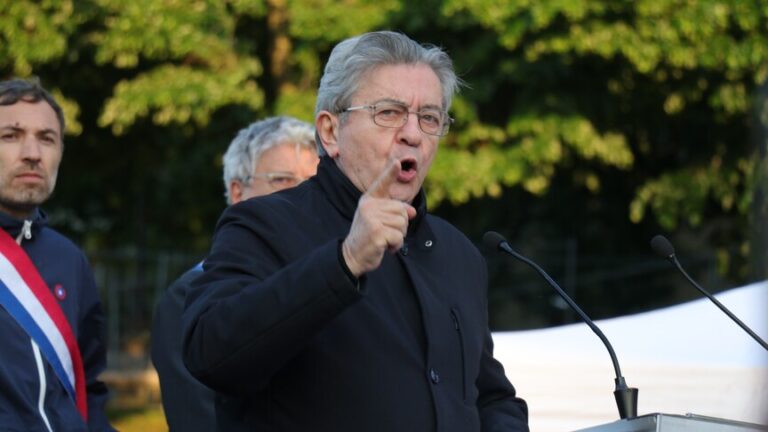 Mélenchon Pushes France NATO Exit Plan