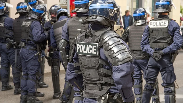 Paris Knife Attack Suspect Arrested After Assault