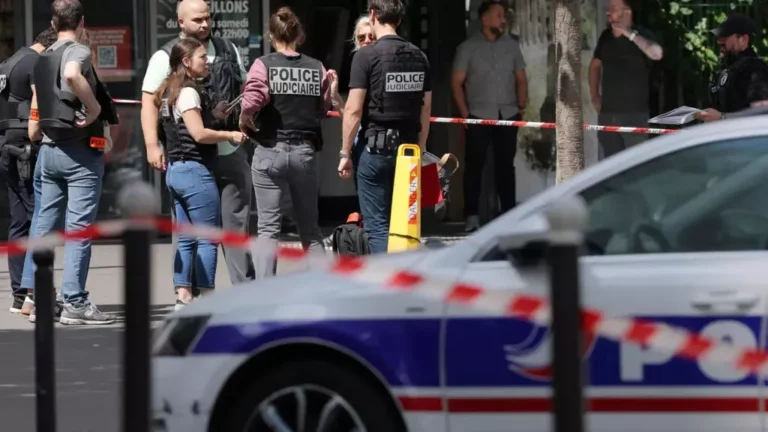 Paris Knife Attack Arrest Follows Injuries