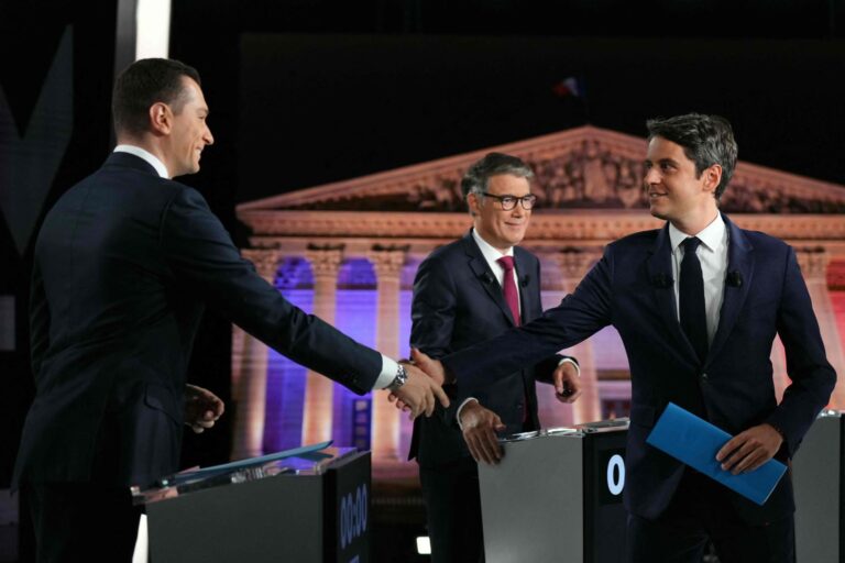France Election Rivals Clash Over Economy and Debt
