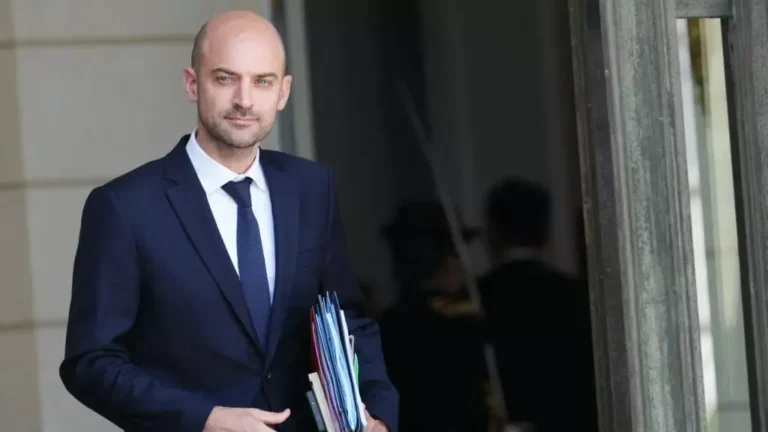 France Iran Diplomat Row Sparks Two Expulsions Now