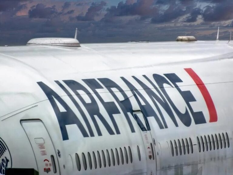 Air France Flight Turbulence Probe Finds Crew Delay