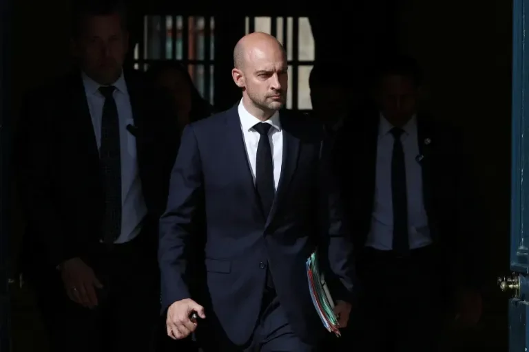 France Faces Iran Tensions After Language Centre Now France Faces Iran Tensions After Language Centre Now