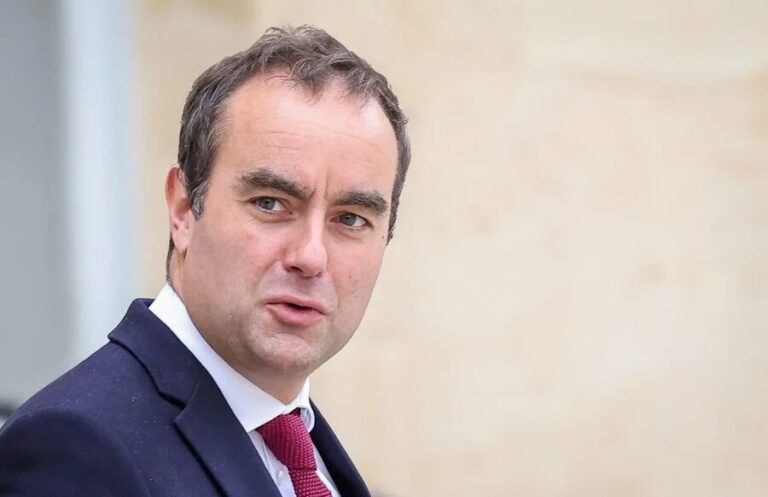 Lecornu Unveils 54 Billion Euro Budget Plan Lecornu Unveils 54 Billion Euro Budget Plan