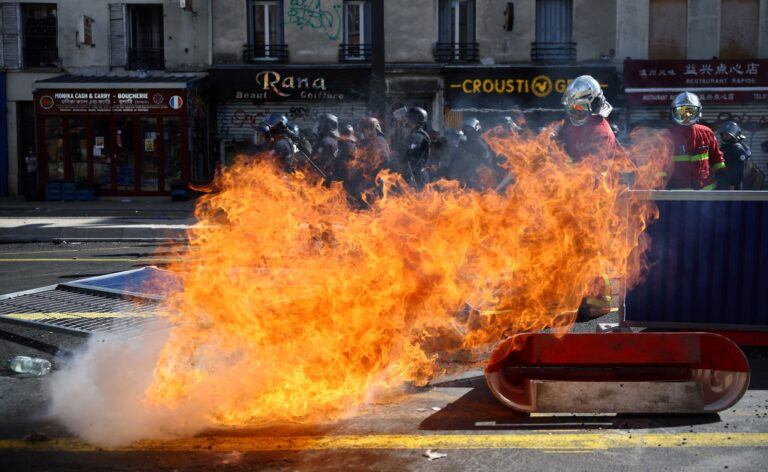 France School Protests Continue Across Paris Today