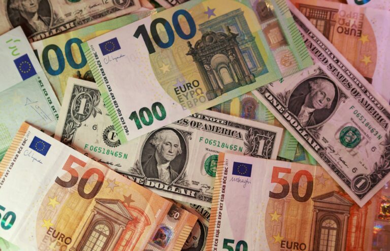 France Debt Fears Push Euro To Seventeen Month Low France Debt Fears Push Euro To Seventeen Month Low
