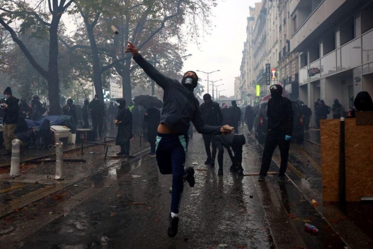 France Protest Clashes Raise Pressure on Macron Now